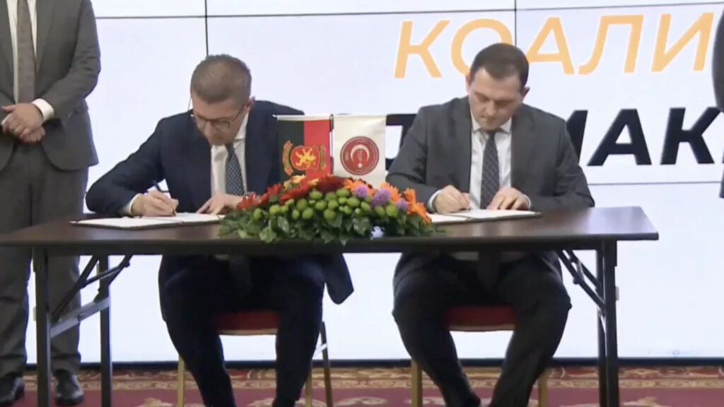 PDT hyn në qeveri – do të marrë një ministri! Nënshkruan marrëveshje koalicioni me VMRO-DPMNE-në